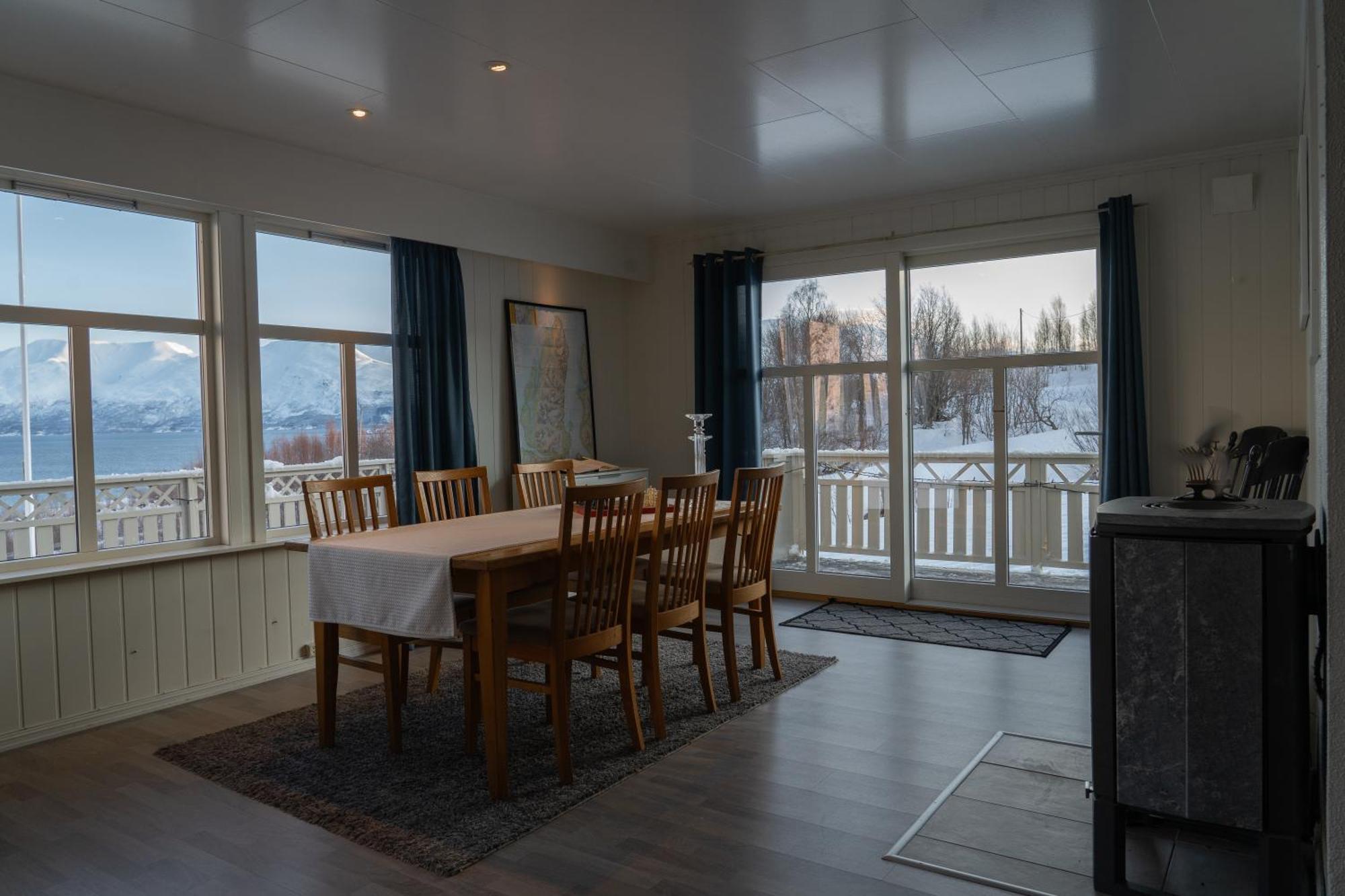 Villa Lyngen View House Koppangen Exterior foto